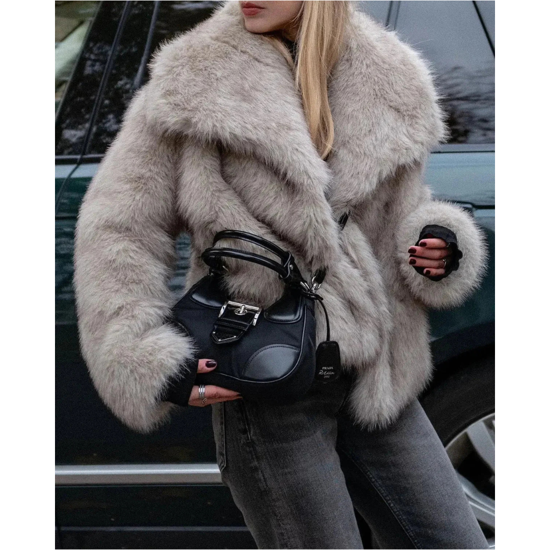 Berit™ Manteau en Fausse Fourrure