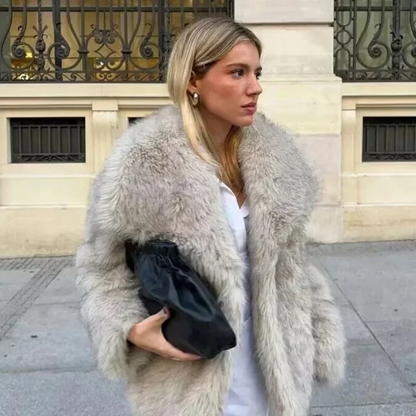 Berit™ Manteau en Fausse Fourrure